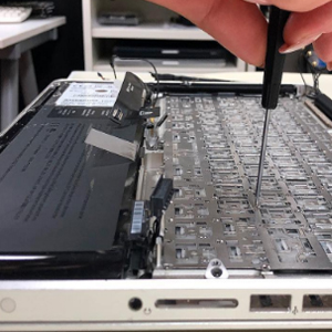 services-keyboard-macbook-pro-tangerang